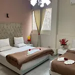 La Vida Hotel